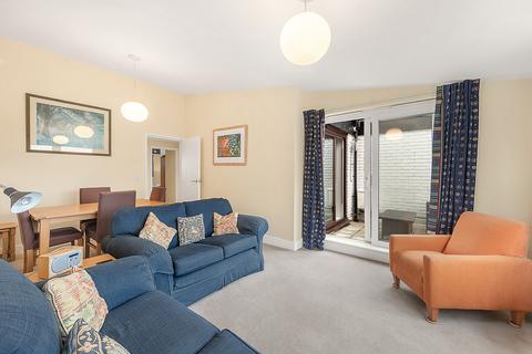 153 Rainville Road, London, W6 9HN