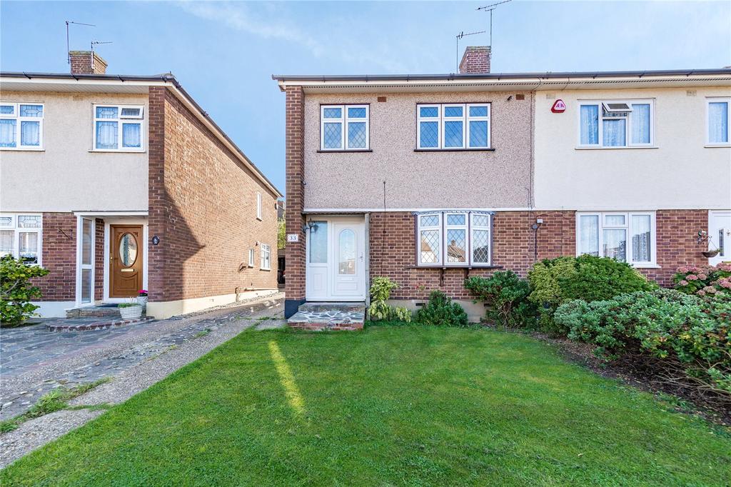Rutland Drive, Hornchurch, RM11 3 bed semidetached house £450,000