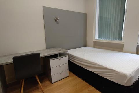 Studio to rent, Prudential Building, 16 Guildhall Walk, Portsmouth, PO1