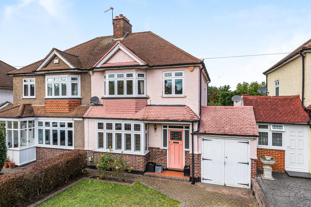 Horncastle Road Lee SE12 3 bed semidetached house £580,000