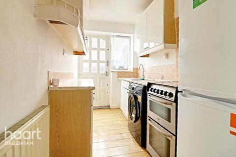 37 Meadow Road, Dagenham, RM9 5PR