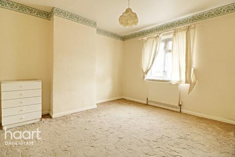 37 Meadow Road, Dagenham, RM9 5PR