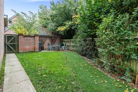 12 Sherbourne Drive, Leeds, LS6 4QX