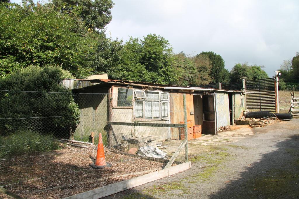 Southwick Road, Fareham Land £70,000
