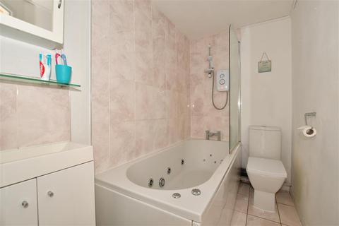 67 Chipstead Close, Sutton, SM2 6BF