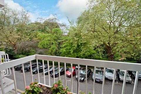 2 bedroom apartment to rent, Hans Place, London, SW1X