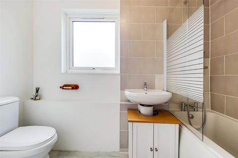 264 Mile End Road, London, E1 4LJ