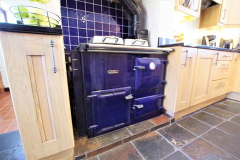Daisy Bank Stone Road, Bramshall, Uttoxeter, ST14 8SH