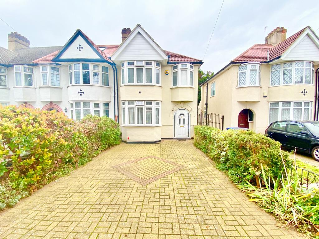 Rushgrove Avenue, Colindale, NW9 3 bed semidetached house £615,000
