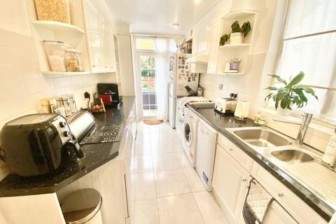 102 Rushgrove Avenue, London, NW9 6RD