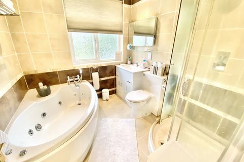 102 Rushgrove Avenue, London, NW9 6RD