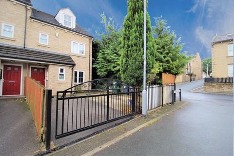 2 Sunrise Close, Bradford, BD5 0RG