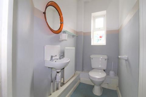 2 Sunrise Close, Bradford, BD5 0RG
