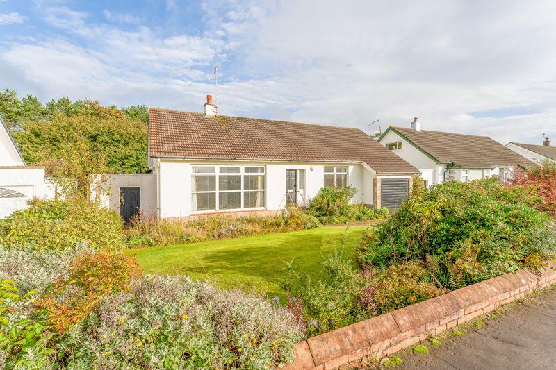 36 Gailes Road, Troon, KA10 6TA 3 bed bungalow £215,000