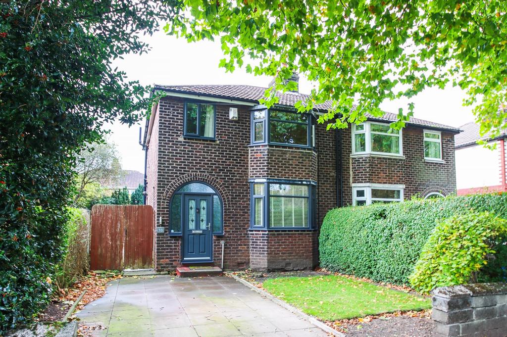 Chassen Road, Urmston, Manchester, M41 3 bed semidetached house £300,000