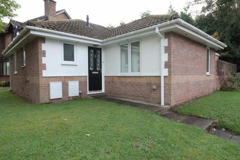 1 bedroom in a house share to rent, River Glade, Gwaelod Y Garth, Cardiff, CF15