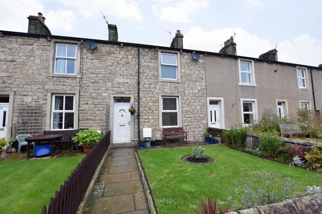 Waddow View, Waddington, BB7 3HJ 2 bed cottage £250,000