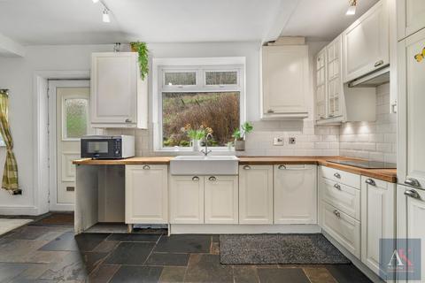 3 bedroom end of terrace house for sale, Timbercliffe, Littleborough OL15 9QL
