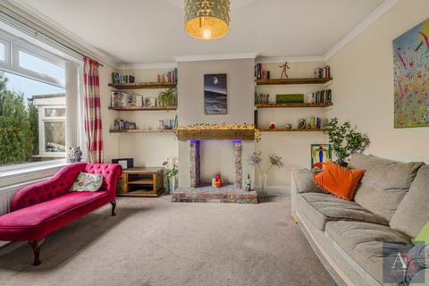 3 bedroom end of terrace house for sale, Timbercliffe, Littleborough OL15 9QL