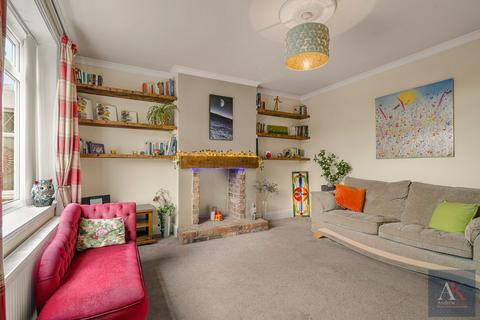3 bedroom end of terrace house for sale, Timbercliffe, Littleborough OL15 9QL