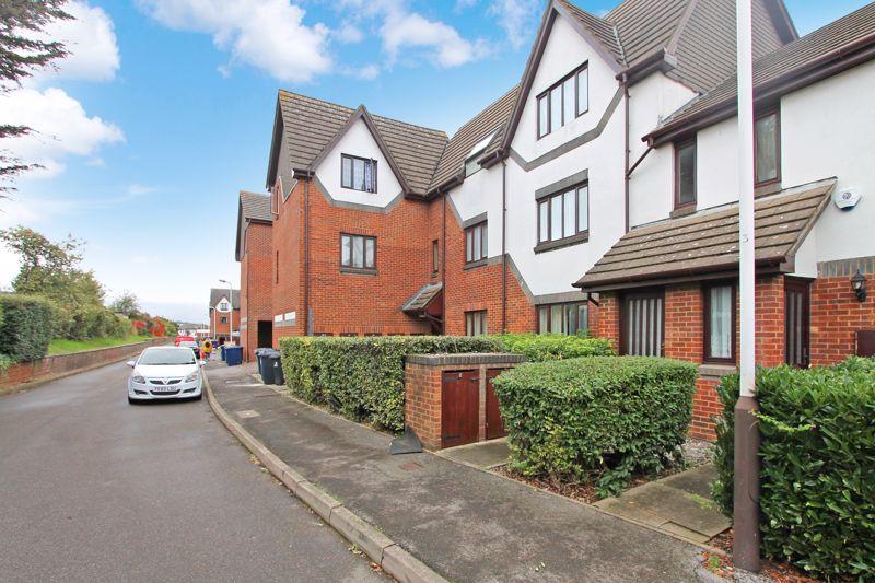 Allington Close, Greenford 1 bed flat £230,000