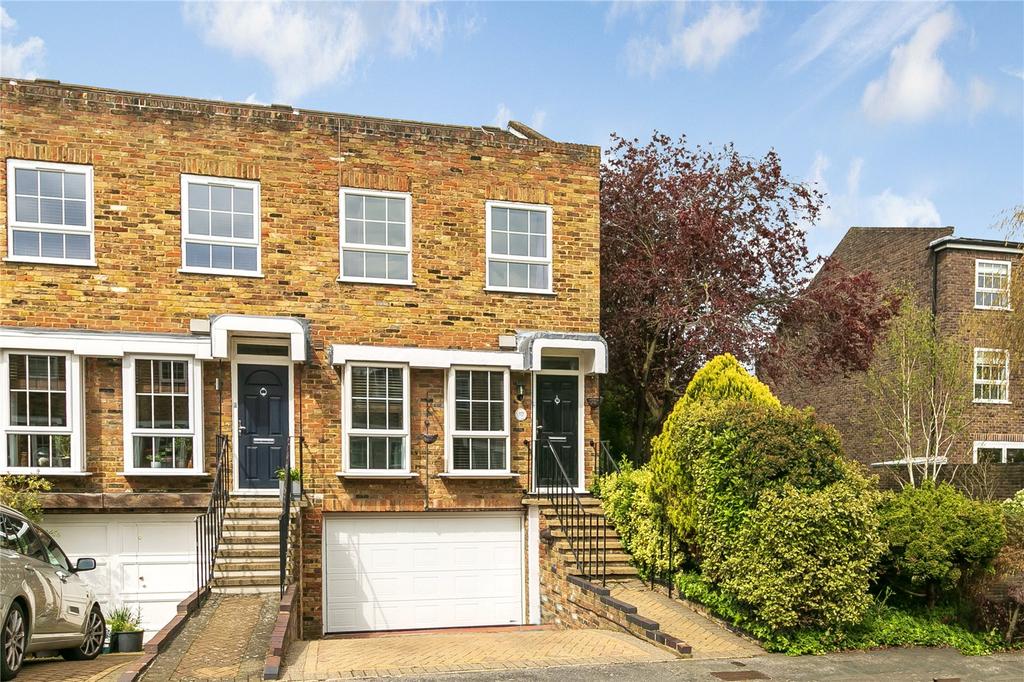 Shaftesbury Way, Strawberry Hill, Twickenham, TW2 4 bed end of terrace