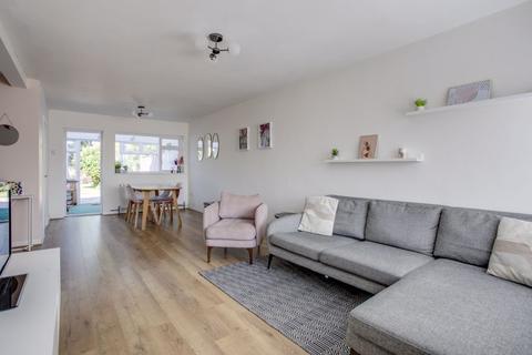 38 Fleetwood Close, Chalfont St Giles, HP8 4DR