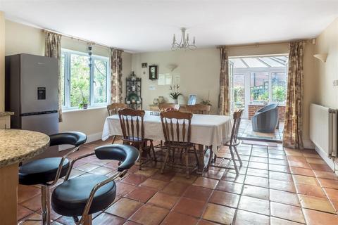 1 Bakers Lane, Ashton Under Hill, Evesham, WR11 7ZS
