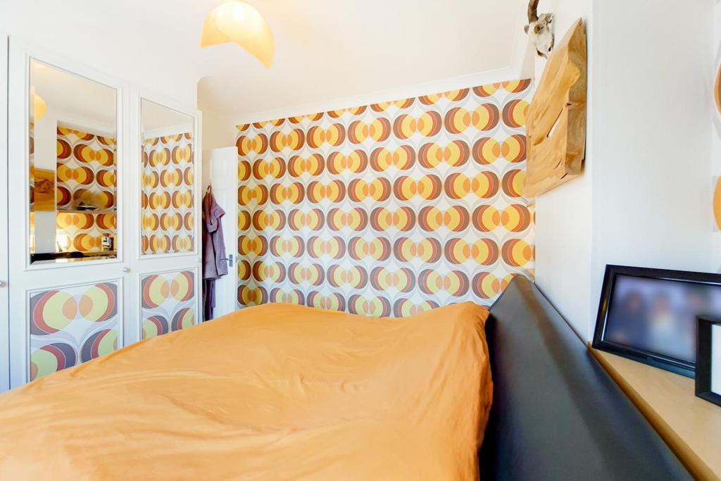 8 Main Bedroom-0.jpg