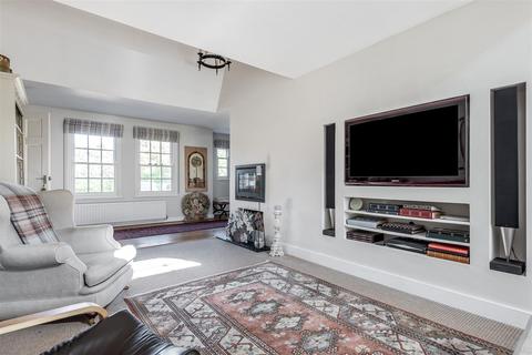 Northdown Down Lane, Compton, Guildford, GU3 1DN