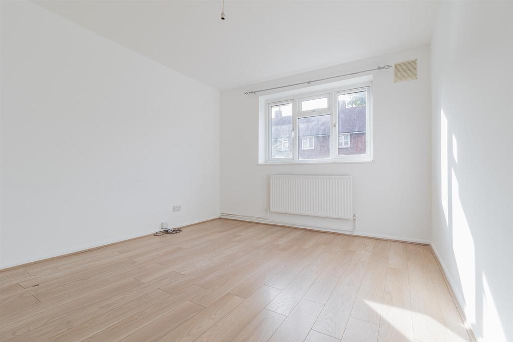 26 Blaney Crescent E6 (12).jpg