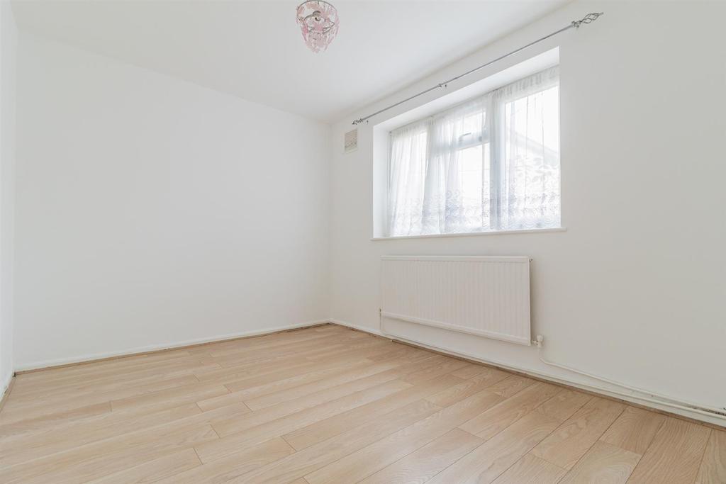 26 Blaney Crescent E6 (14).jpg
