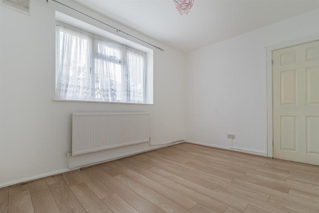26 Blaney Crescent E6 (15).jpg