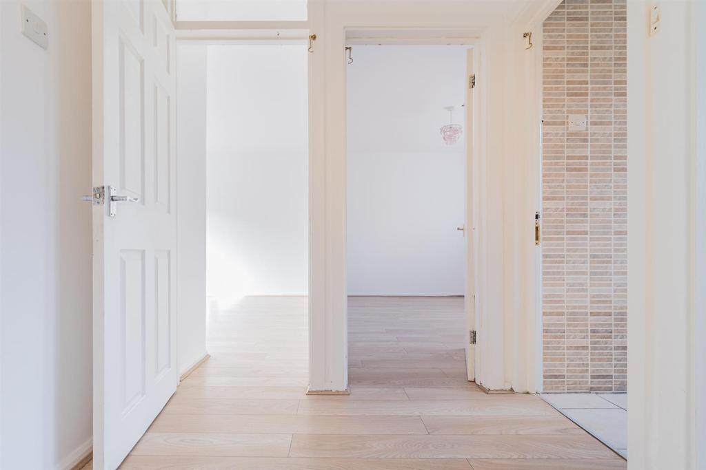 26 Blaney Crescent E6 (19).jpg