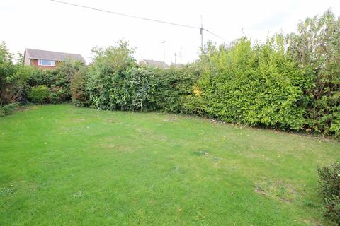 124 Barton Drive, Barton On Sea, New Milton, BH25 7JL