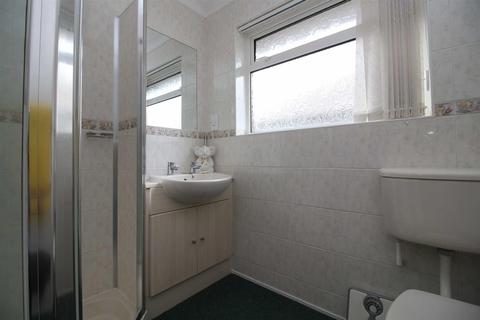 124 Barton Drive, Barton On Sea, New Milton, BH25 7JL