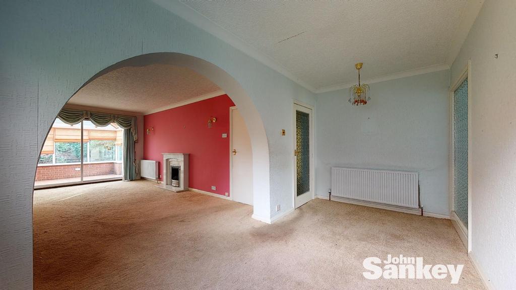 Highland Road, Mansfield 3 bed detached bungalow £350,000