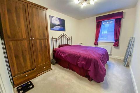 2 Azure Walk, Nuneaton, CV10 9GQ