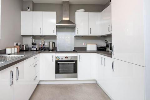 3 bedroom duplex to rent, Franco Avenue, Colindale, NW9