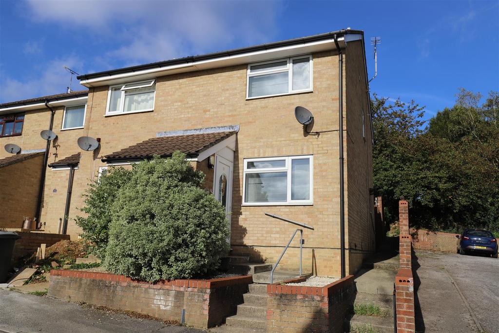 Sherbourne Drive, Maidstone 2 bed end of terrace house £260,000
