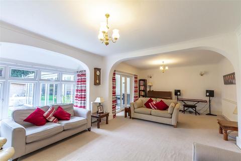 6 Central Avenue, Borrowash, Derby, DE72 3JZ