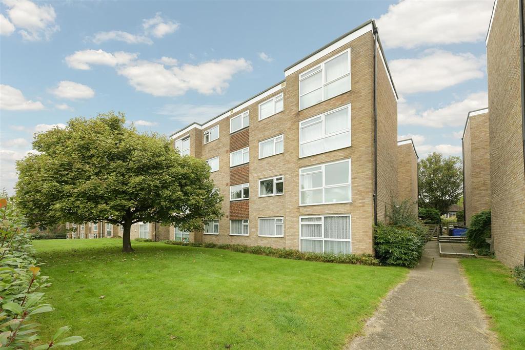 Sherwood Park Road, Sutton 2 bed apartment £300,000