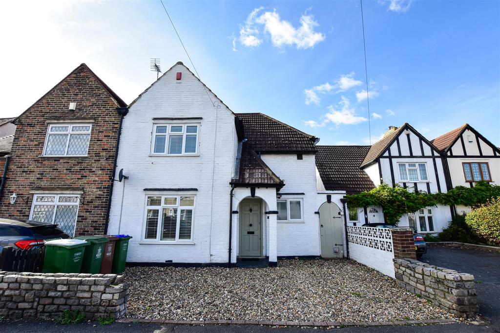 Maiden Lane, Crayford, Dartford 3 bed semidetached house £425,000