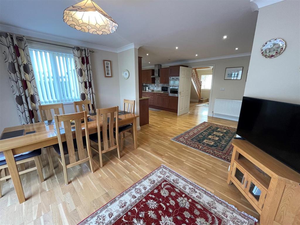 Breakfast Room