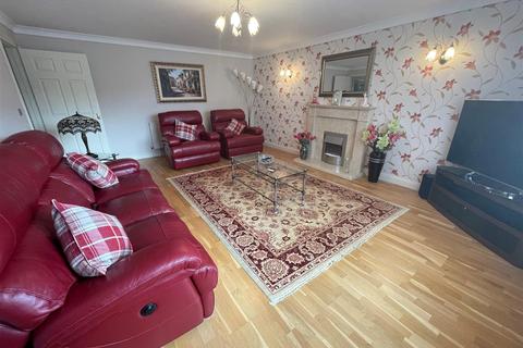 70 Lando Road, Pembrey, Burry Port, SA16 0YB