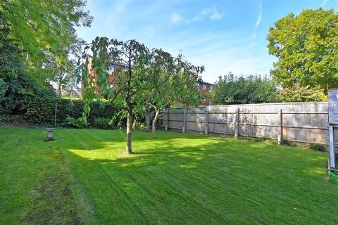 14 Hallamgate Road, Sheffield, S10 5BT