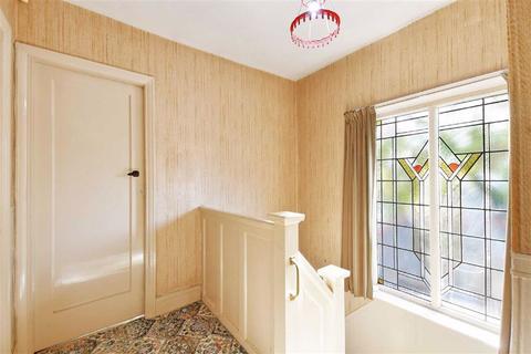 14 Hallamgate Road, Sheffield, S10 5BT