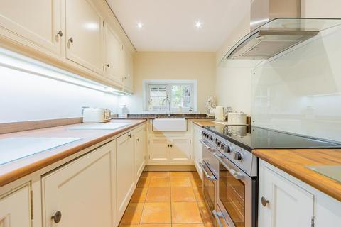 5 Back Lane, South Luffenham, Oakham, LE15 8NQ