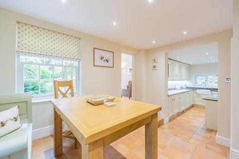 5 Back Lane, South Luffenham, Oakham, LE15 8NQ