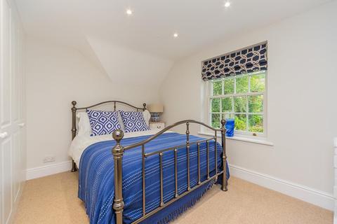5 Back Lane, South Luffenham, Oakham, LE15 8NQ